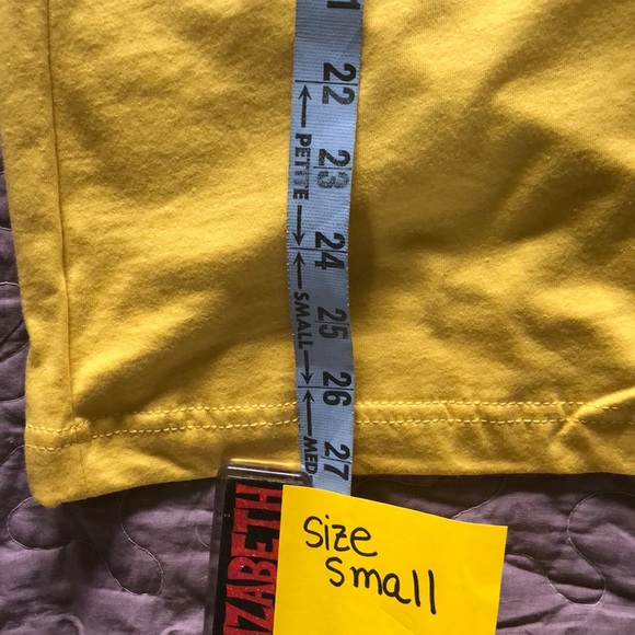 ❤️Bee Kind Yellow Tee Cotton small 💜 - Picture 3 of 3